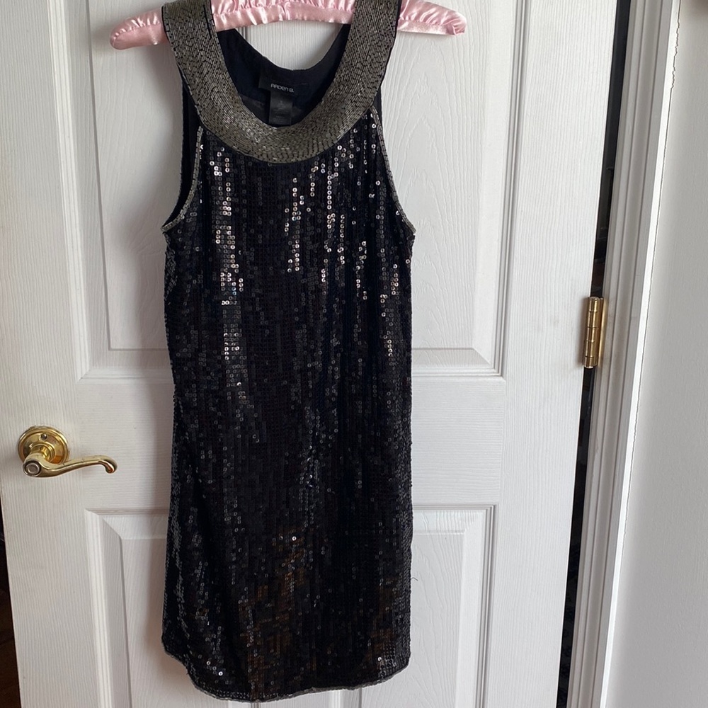 Arden B. sequined black dress. Shell is 100% silk. Size M Some sequins missing.